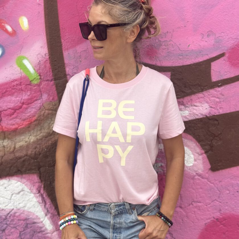 T-Shirt SUN mit BE HAPPY in Weiß – Bild 4
